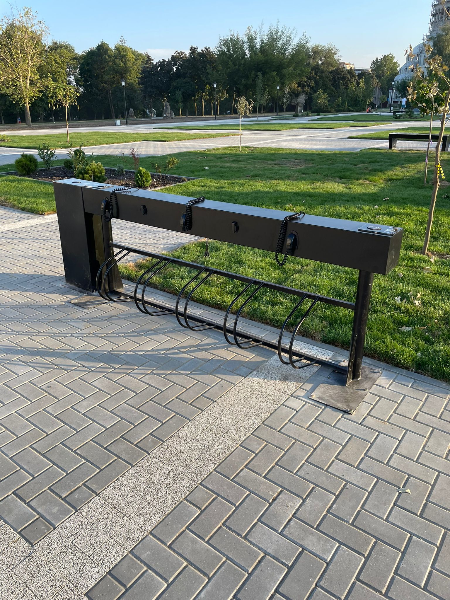 e bike station scooter charge park modavia Ungheni.jpeg