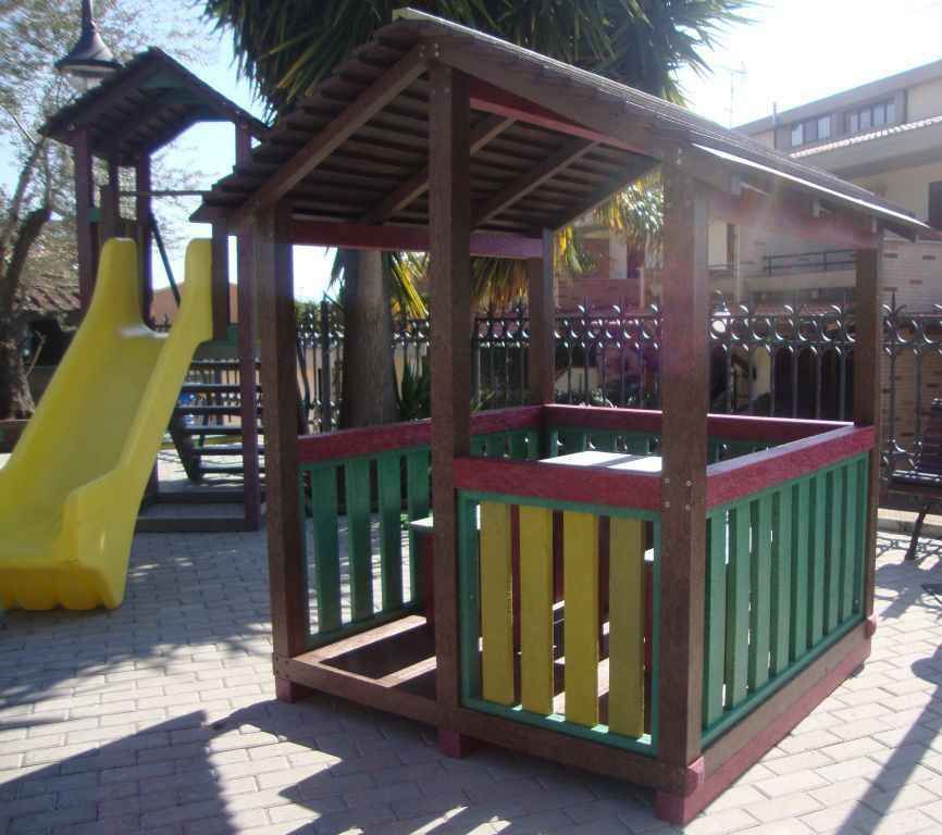  Fairy Playhouse in Strongplast Post-consumer recycled plastic