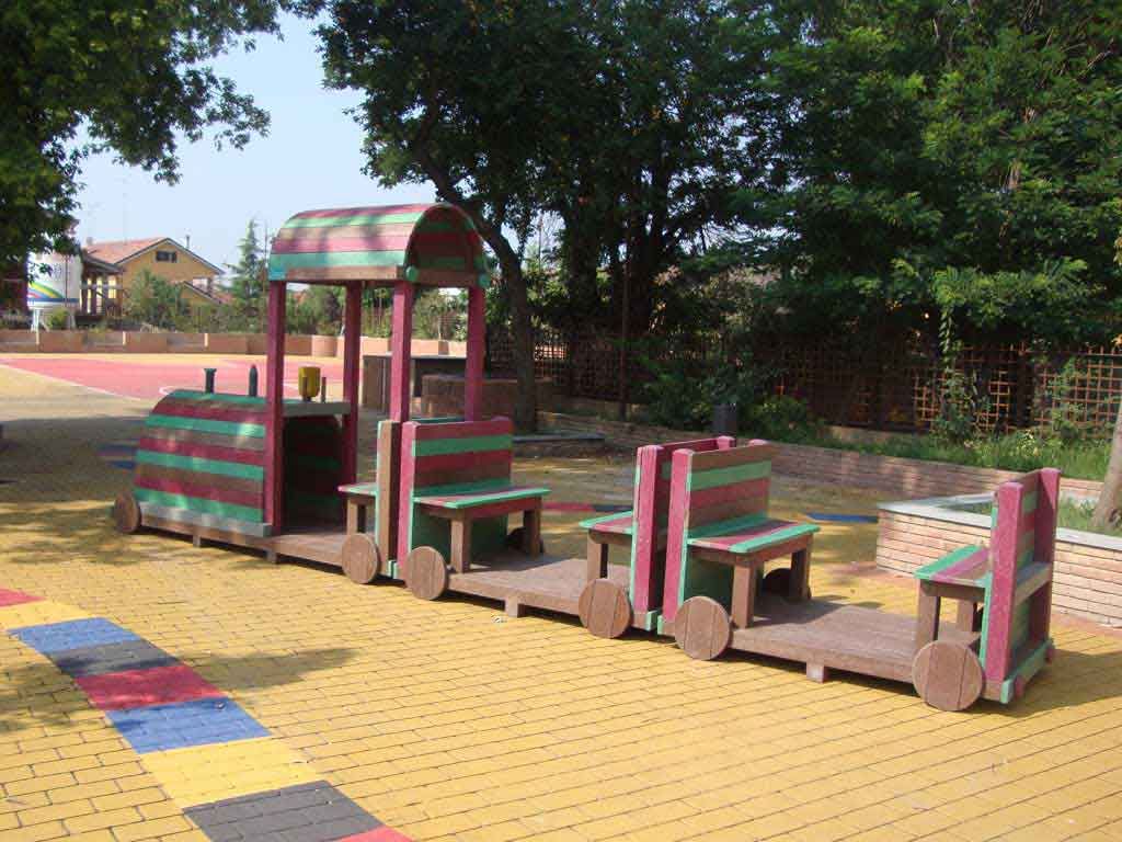 trenino gioco strongplast sito.jpg