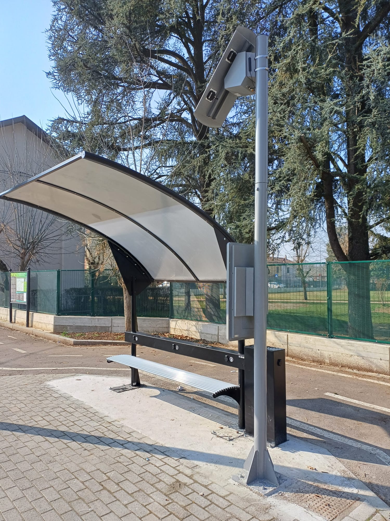 Arco Smart Con Panhina Charger Usb