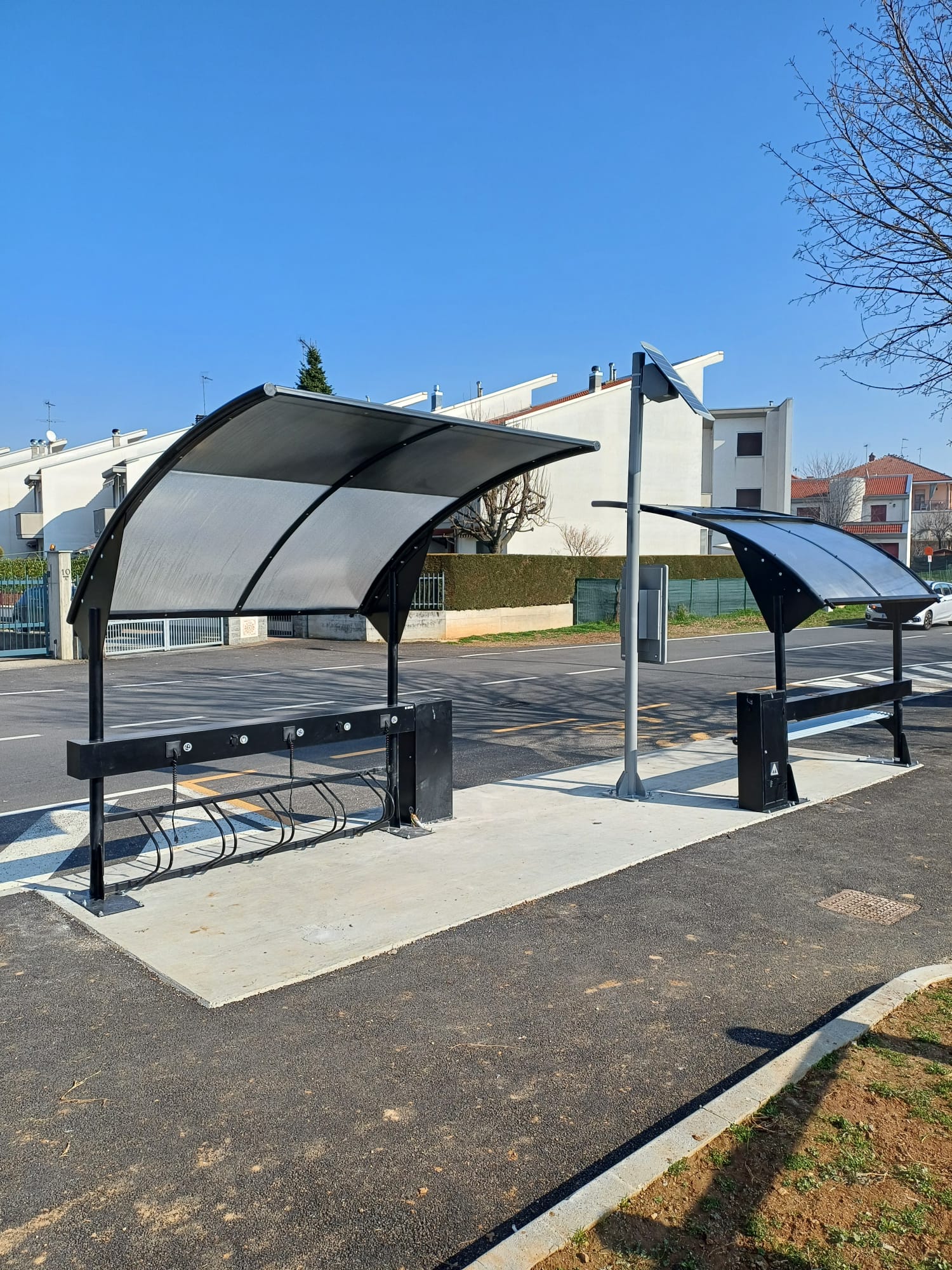 Arco Smart Con Portabici Ricarica Ebike