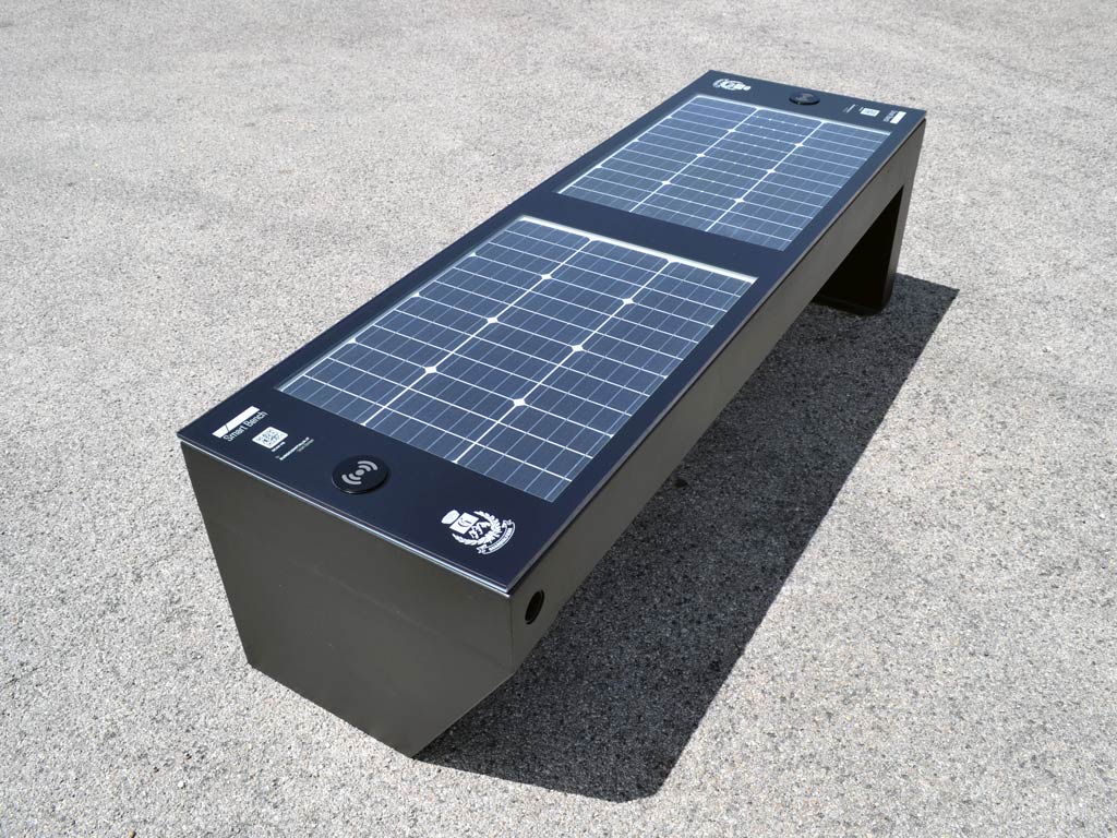Panchina Viva Smart Bench Senza Schienale Fotovoltaica Foto 4