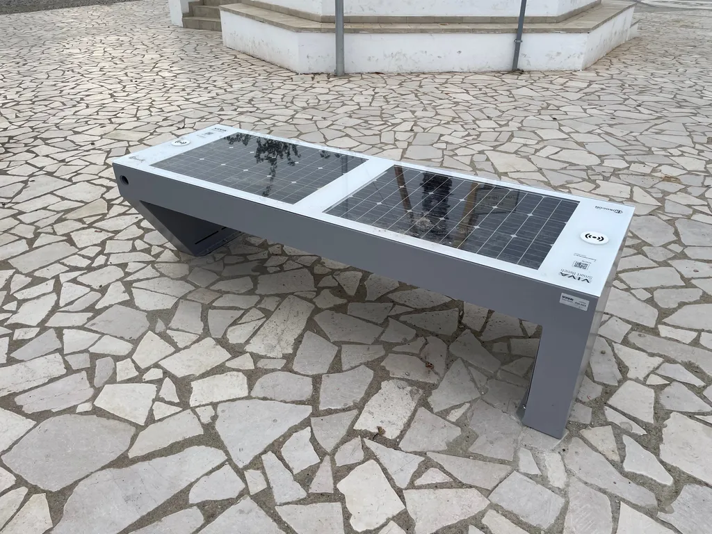 viva full bianca.jpeg