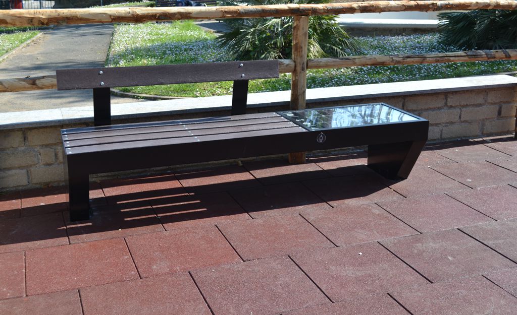 Viva Smart Panchina Intelligente Parco Esterno